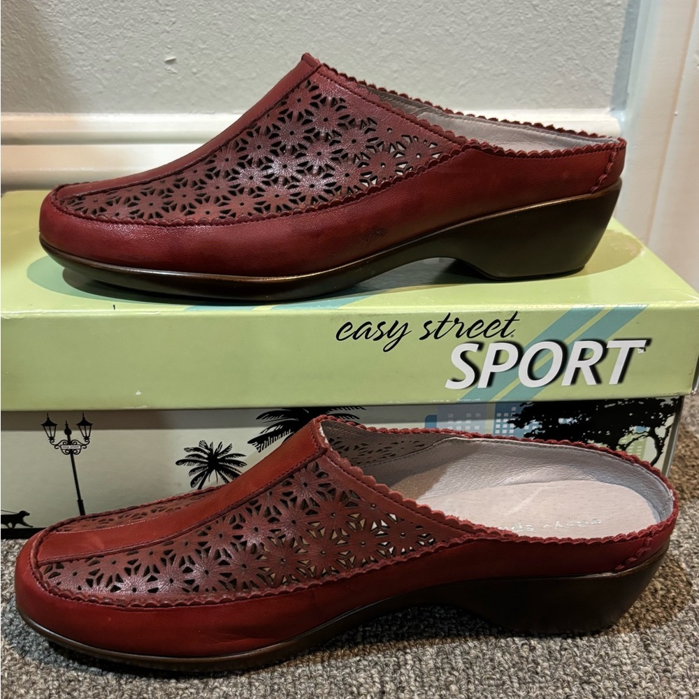 Easy Spirit Women's Sedusk Leather Mule Clogs Flats Slip On Shoes red Sz 6 6N